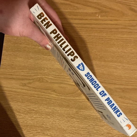 Ben Phillips book of pranks - Picture 4 of 4